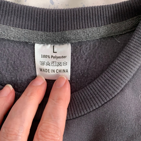 Dark Gray Fall Sweatshirt size large - Picture 3 of 5